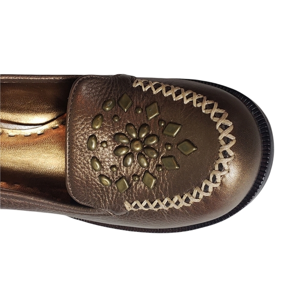 Gianni Bini Bronze Round Toe Block Heels Sz 8.5 Floral Contrast Stitch Workwear - Picture 7 of 12